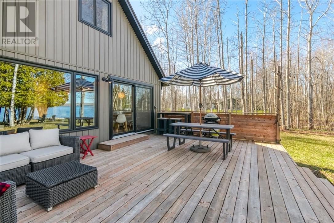 35 Maplewood Trail, Kagawong, Ontario, P0P1J0 — Photo 9