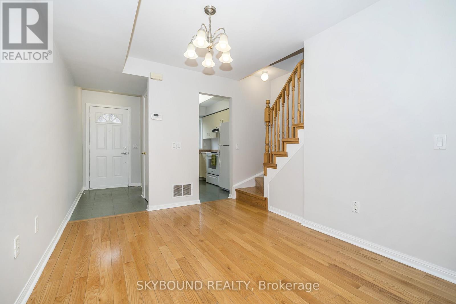 ## 13 25 REPLIN ROAD - 12