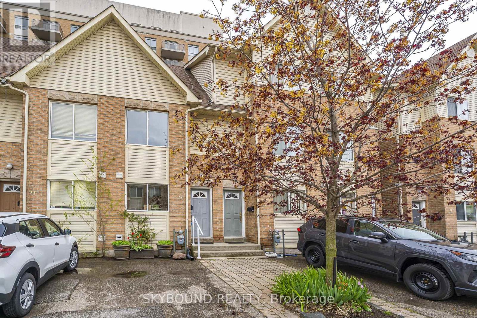 ## 13 25 REPLIN ROAD - 3