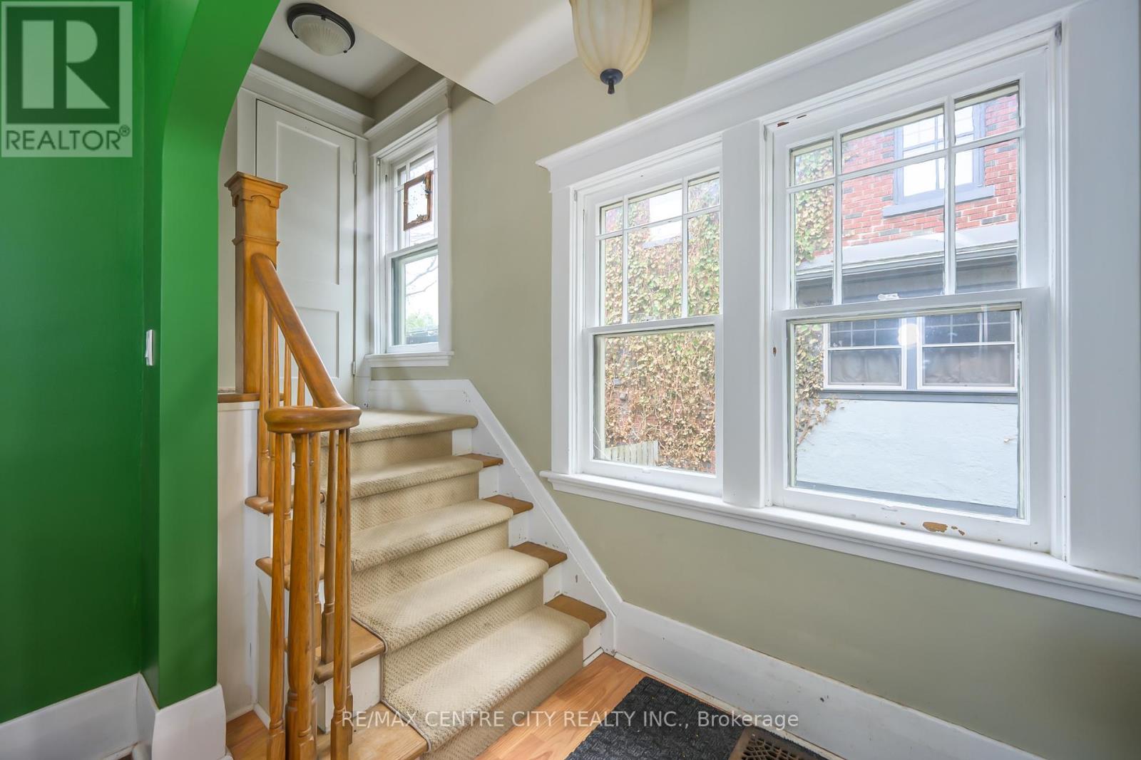 996 WATERLOO STREET - 18