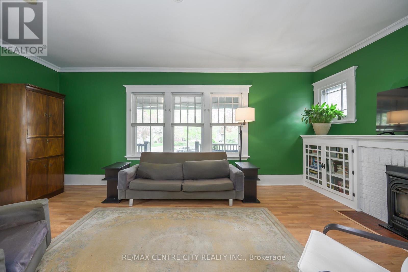 996 WATERLOO STREET - 21