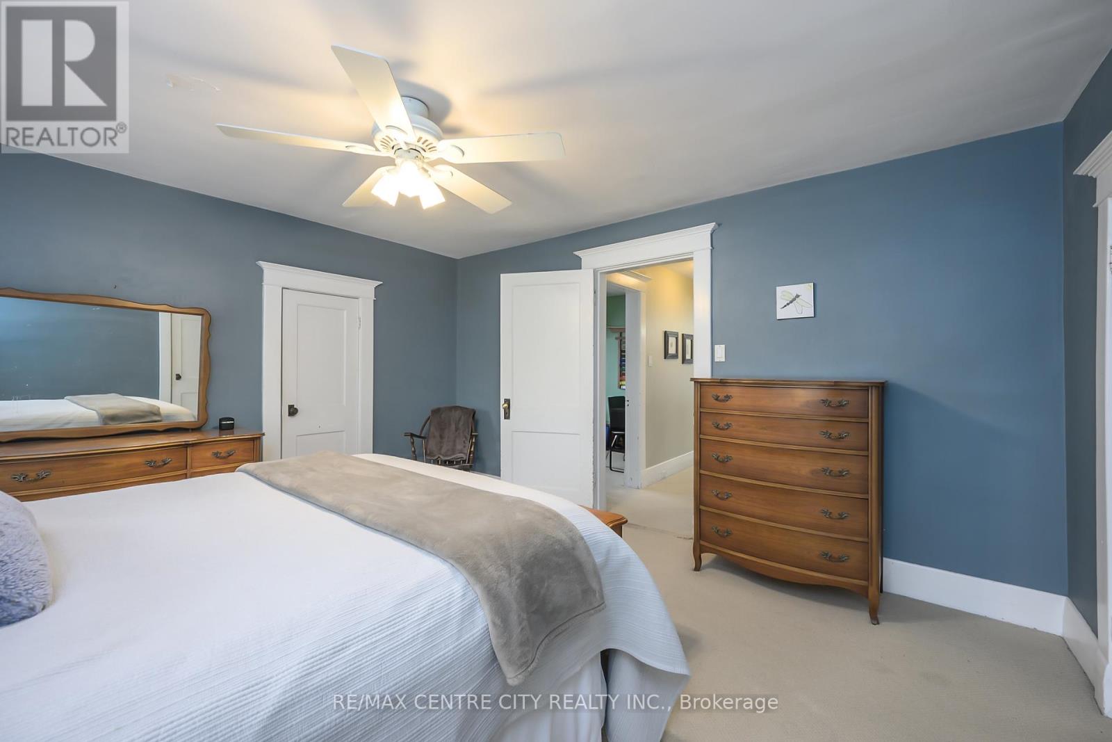 996 WATERLOO STREET - 28