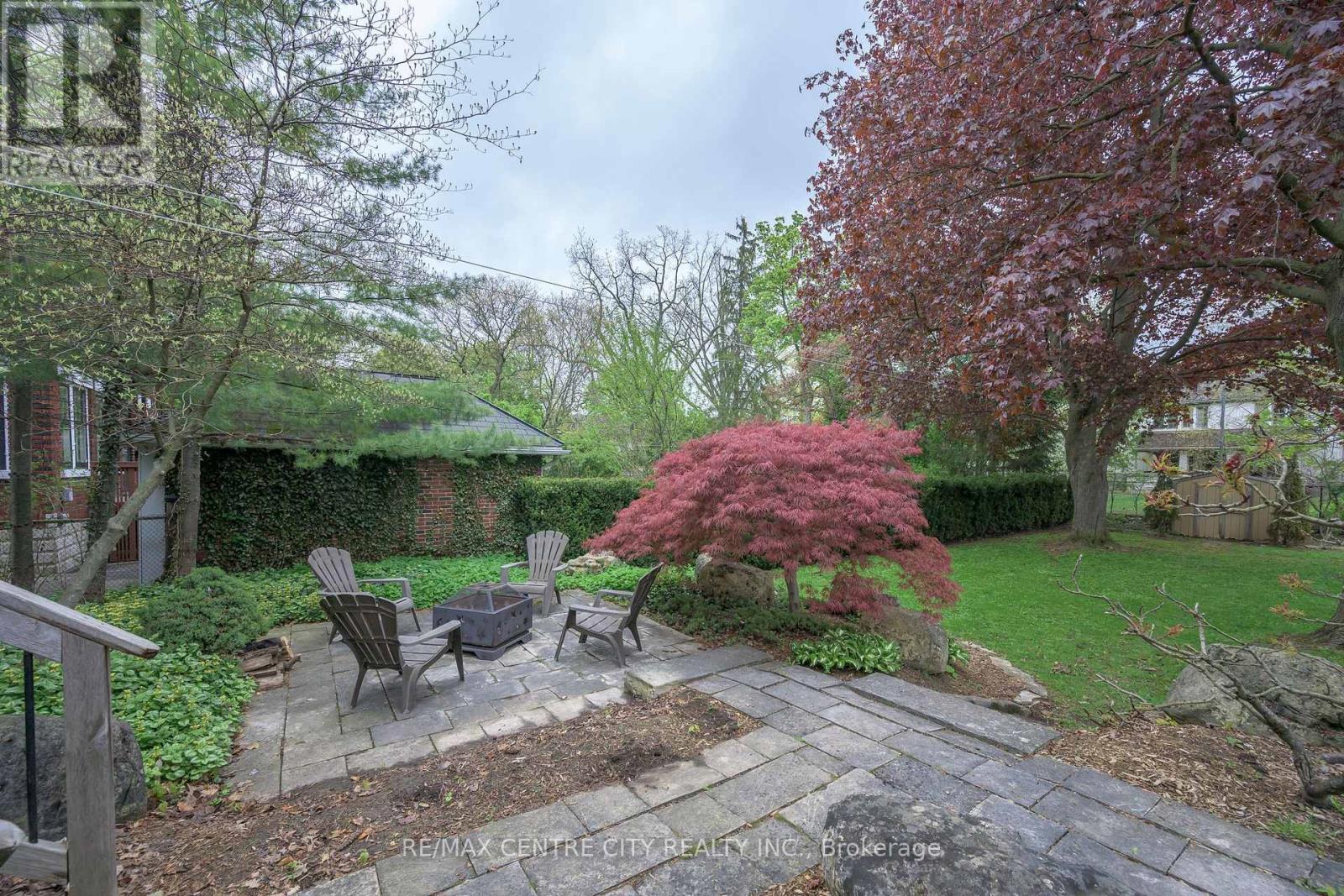 996 WATERLOO STREET - Image 3