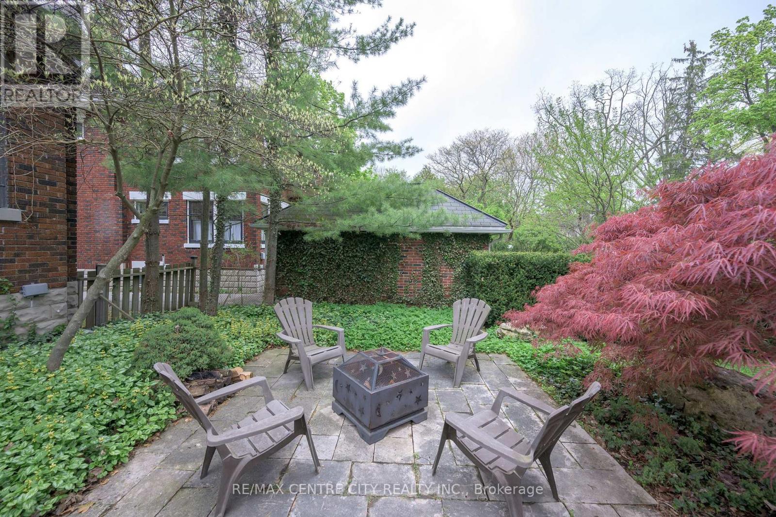996 WATERLOO STREET - 5