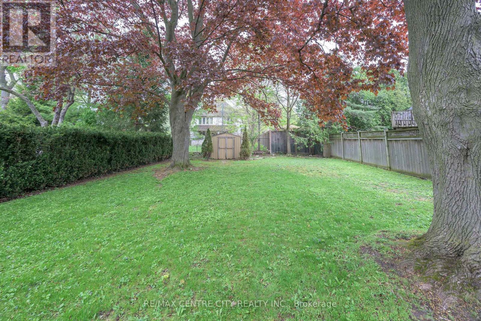 996 WATERLOO STREET - 6