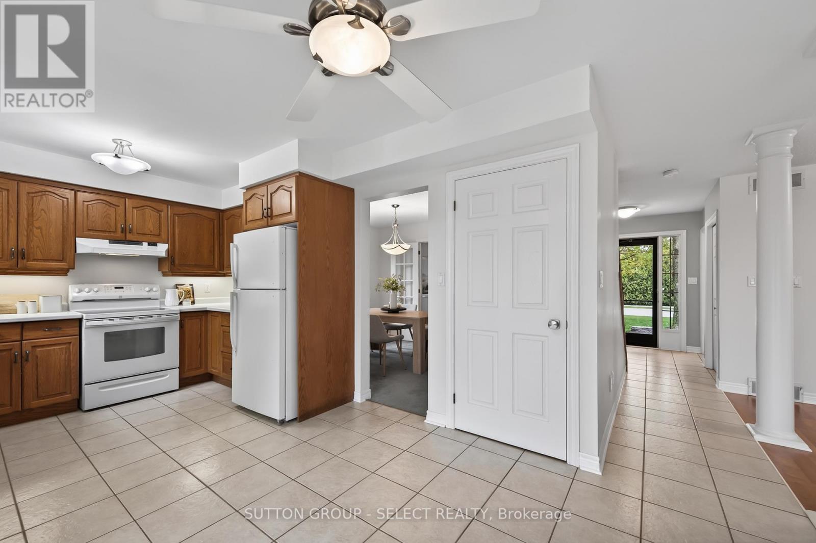 55 HERITAGE DRIVE - 10