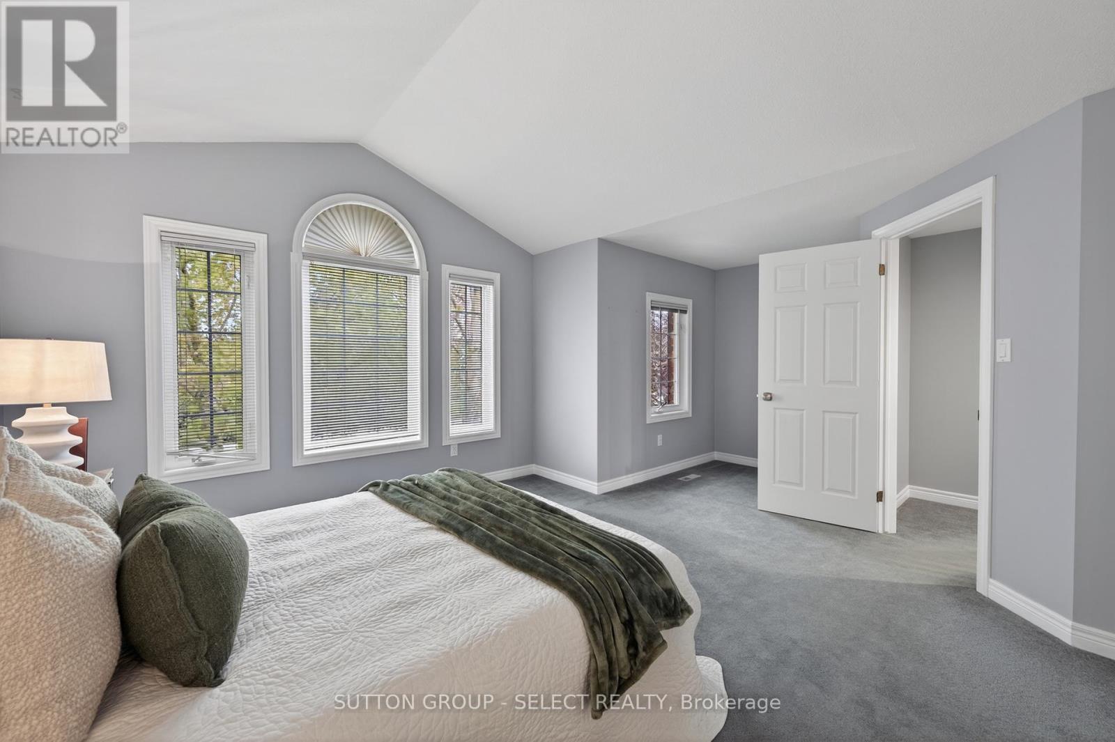 55 HERITAGE DRIVE - 15