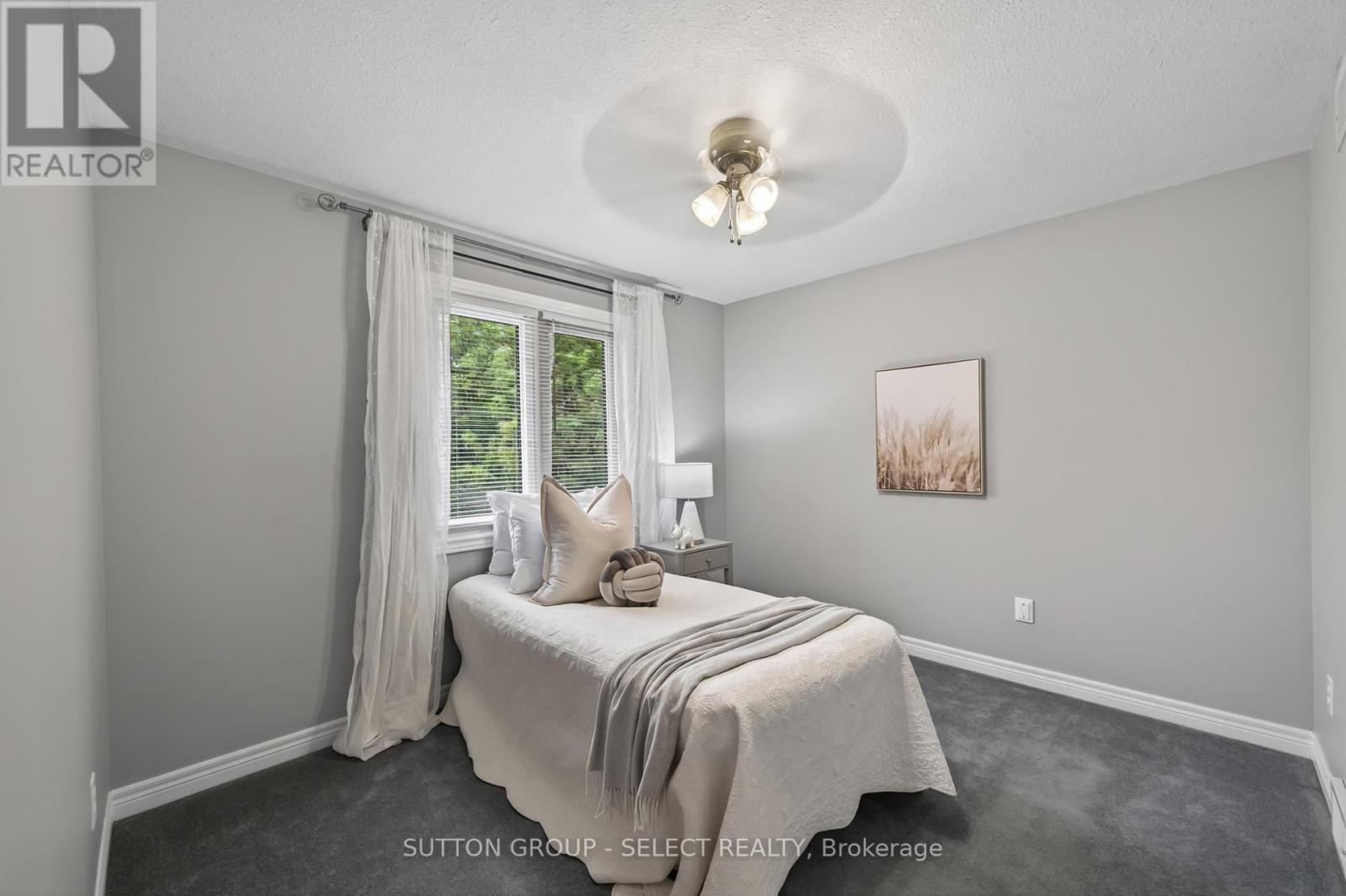55 HERITAGE DRIVE - 17