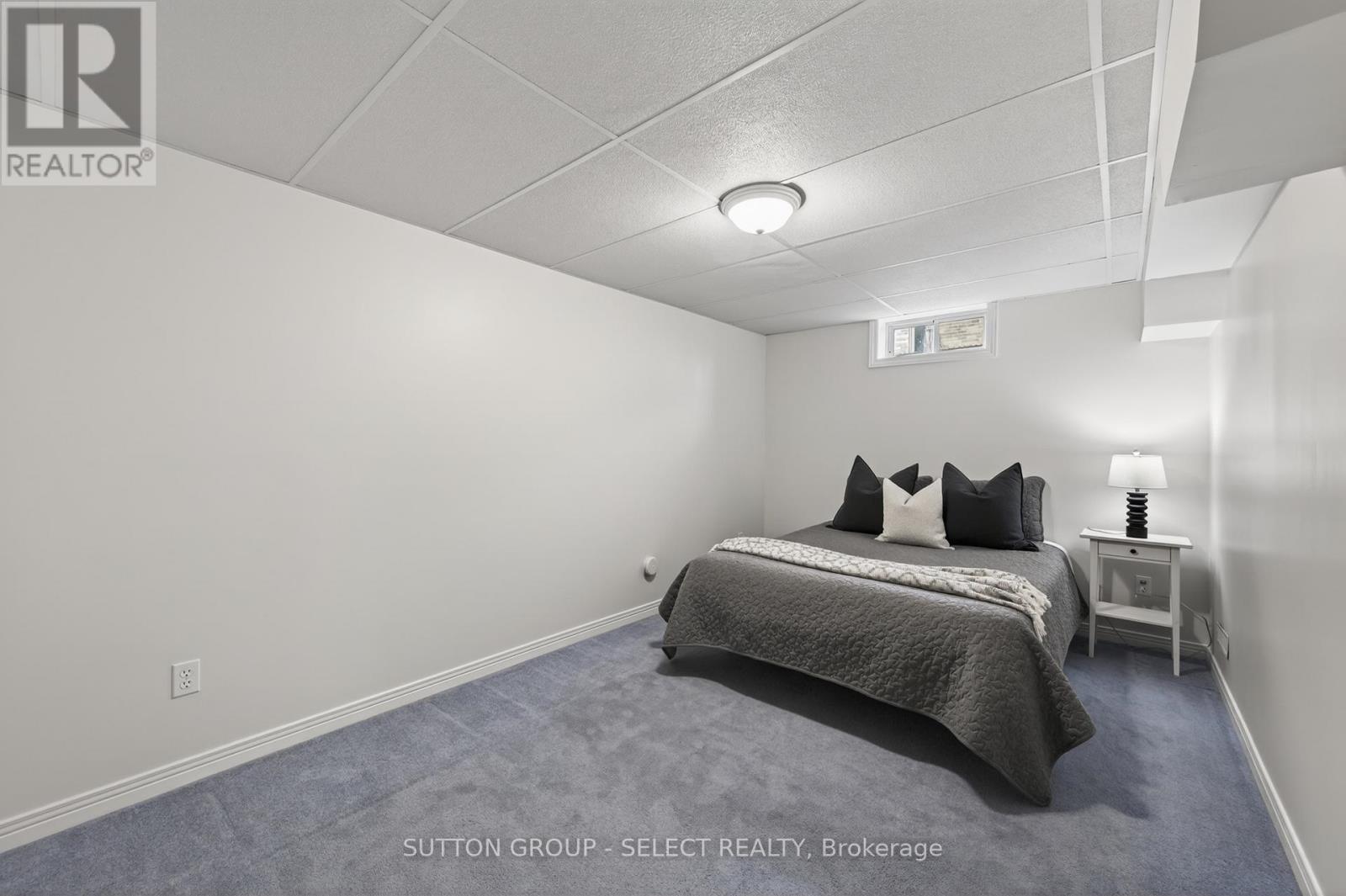 55 HERITAGE DRIVE - 24