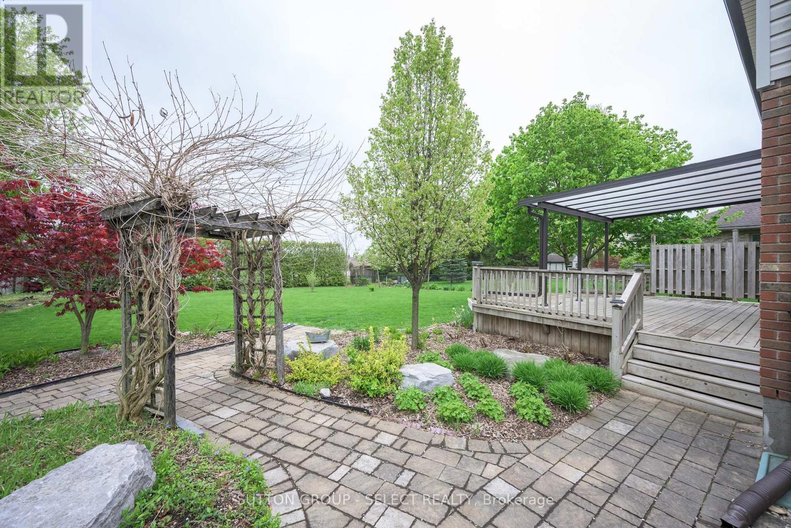 55 HERITAGE DRIVE - 26