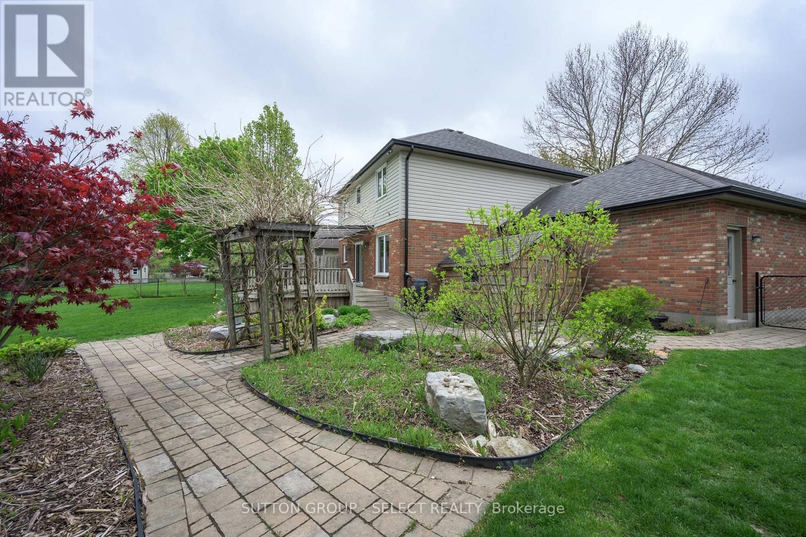 55 HERITAGE DRIVE - 31