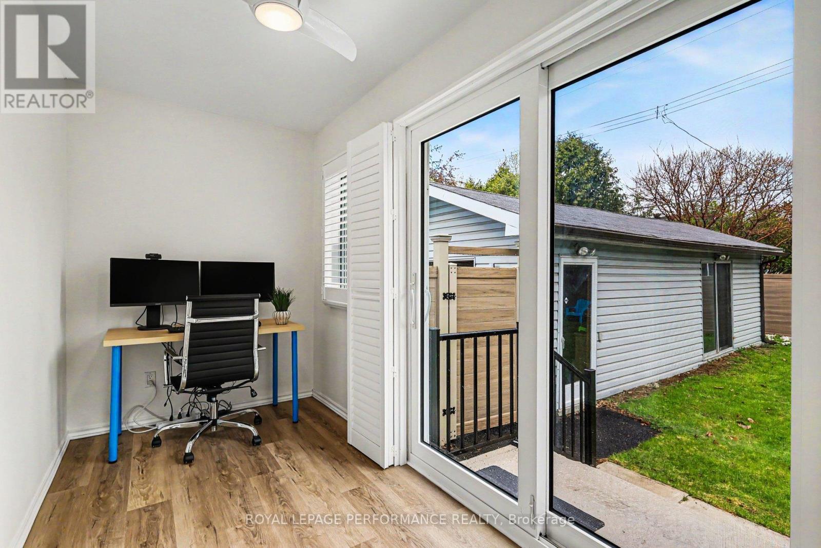 5 MARSHALL AVENUE - 10