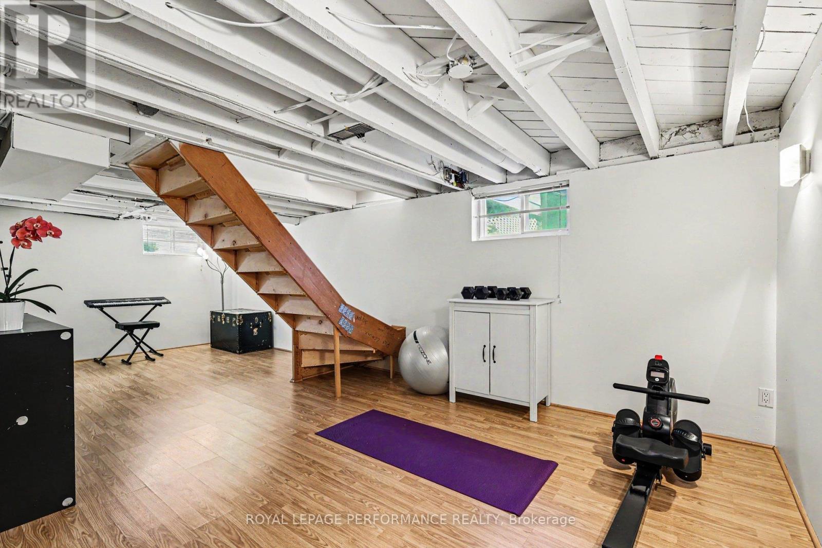 5 MARSHALL AVENUE - 19
