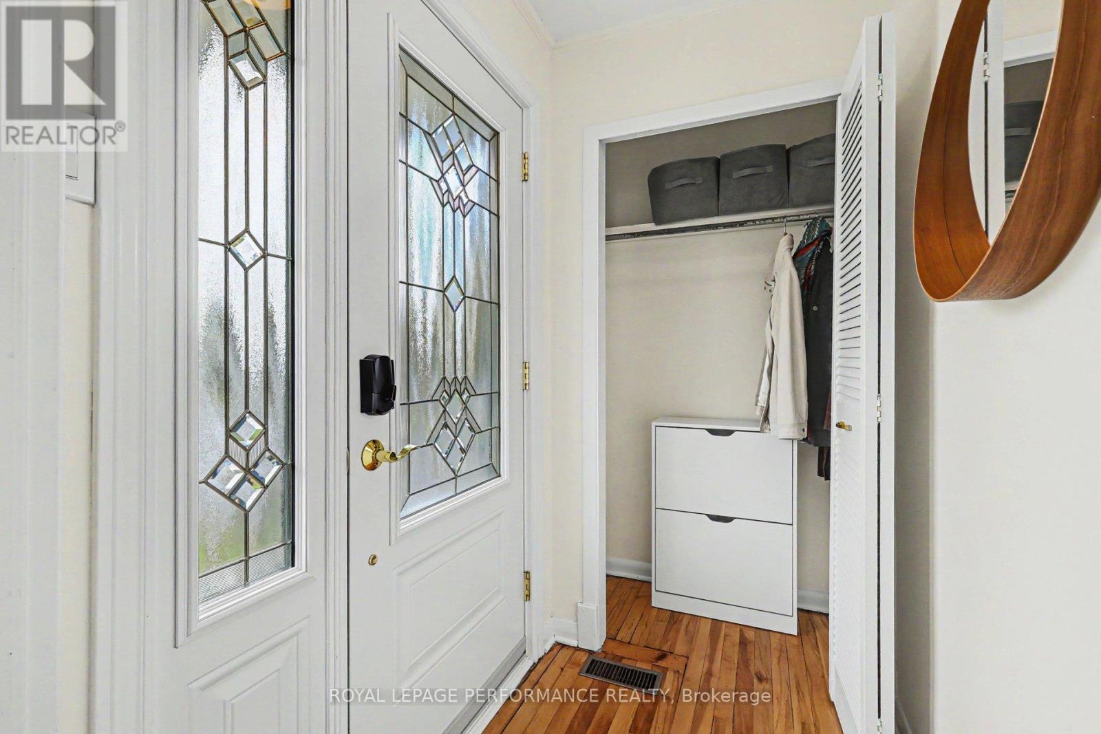 5 MARSHALL AVENUE - 24