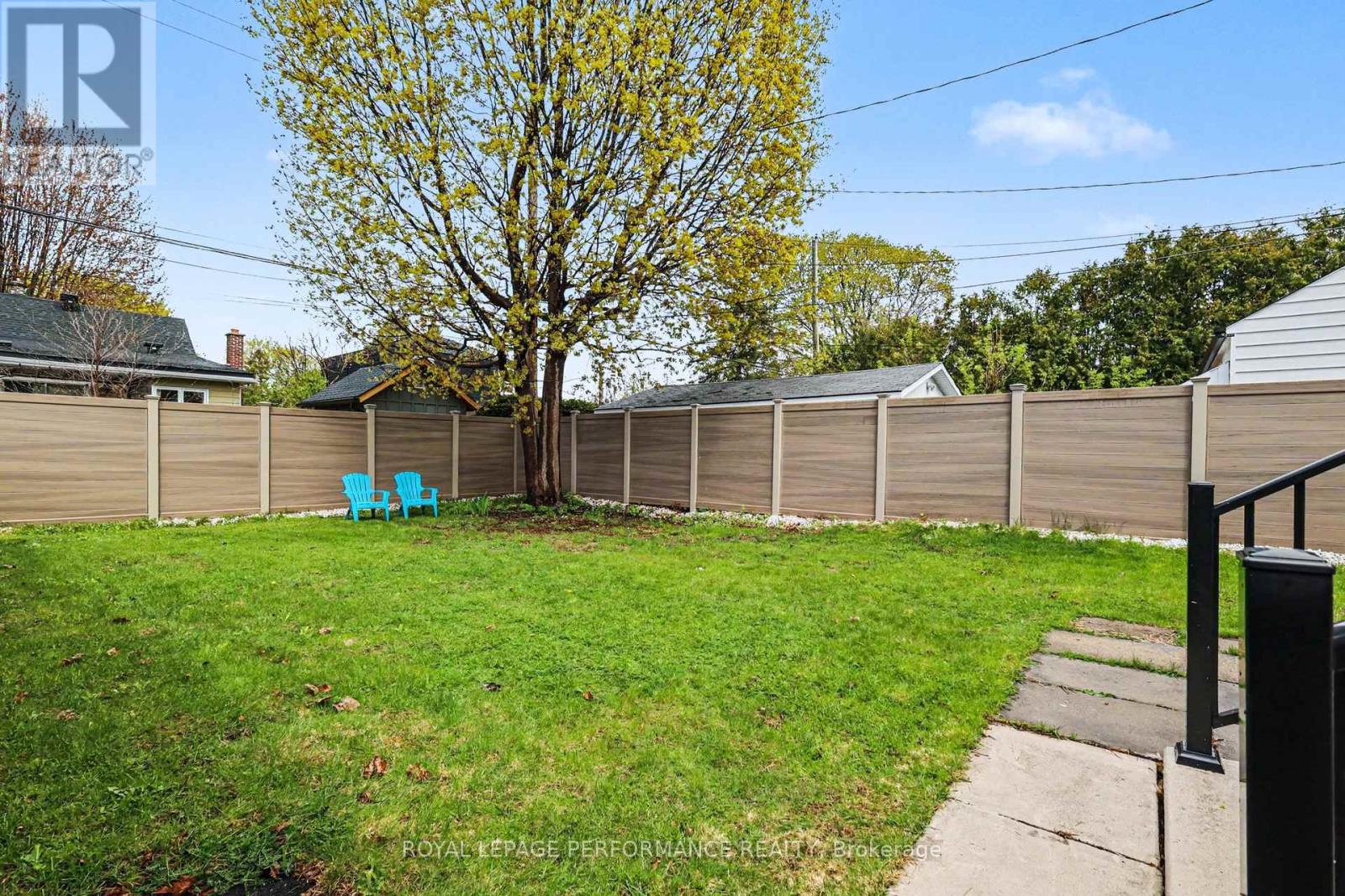 5 MARSHALL AVENUE - 25