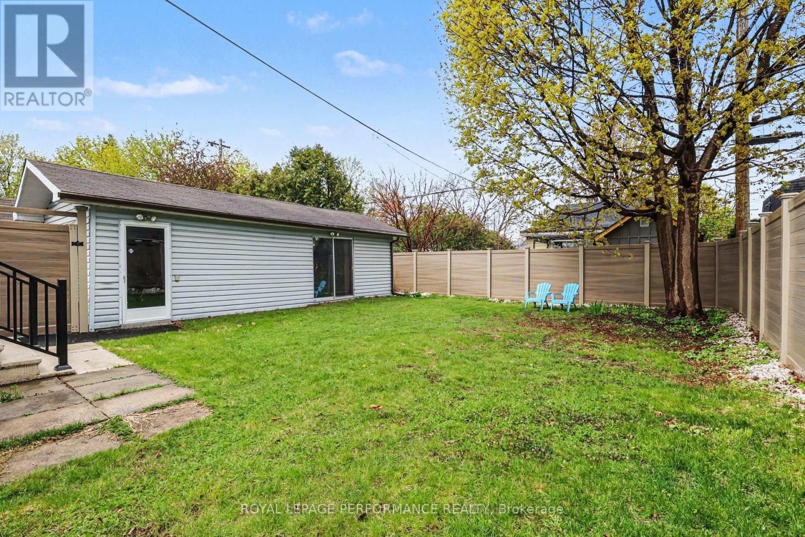 5 MARSHALL AVENUE - 26