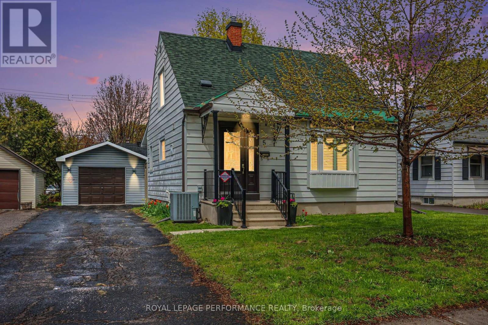 5 MARSHALL AVENUE - 31
