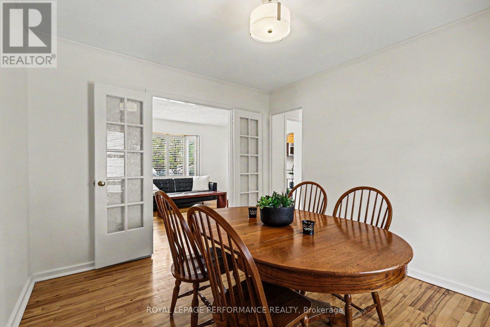 5 MARSHALL AVENUE - 6