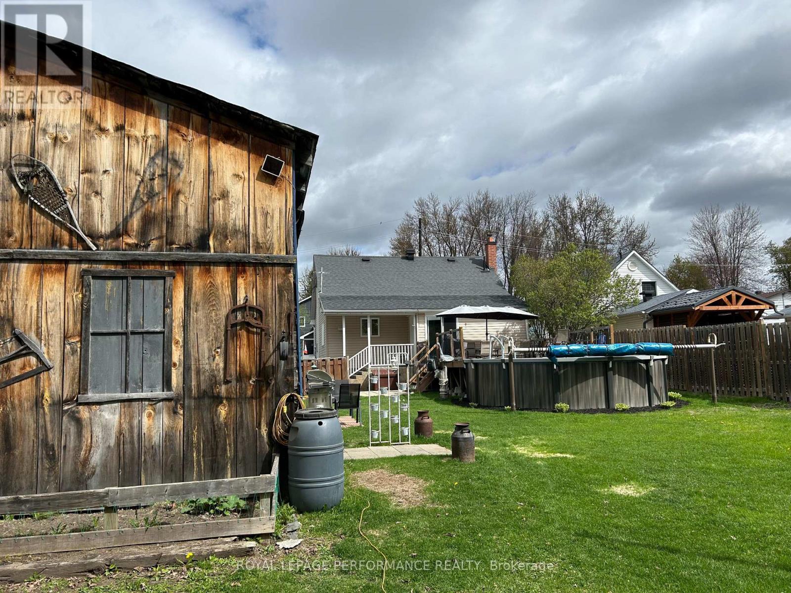 1245 ALMA STREET - 6