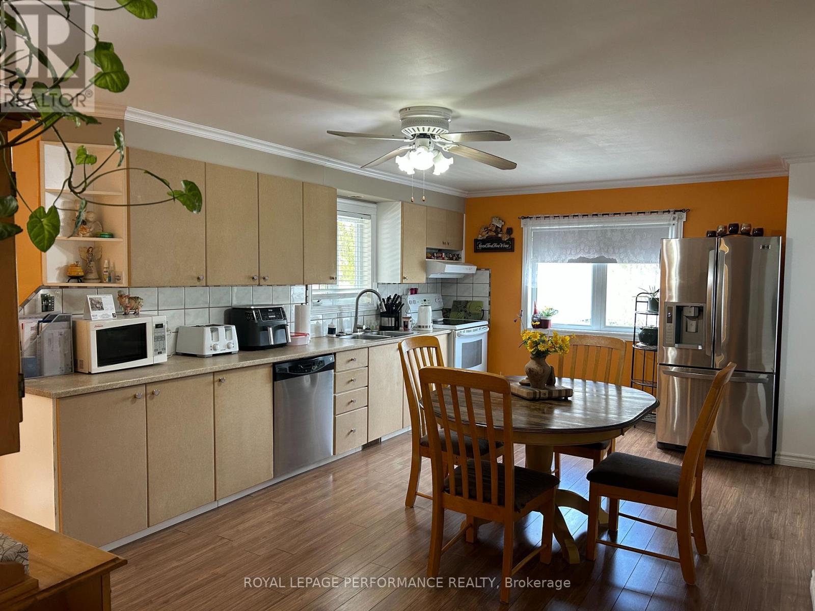 1245 ALMA STREET - 7