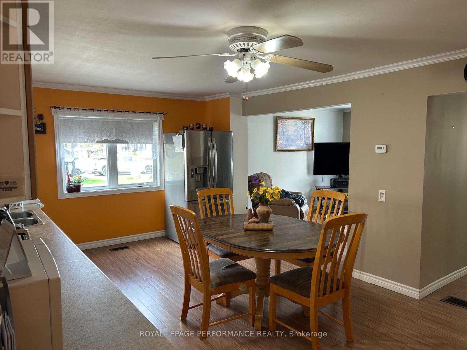 1245 ALMA STREET - 8