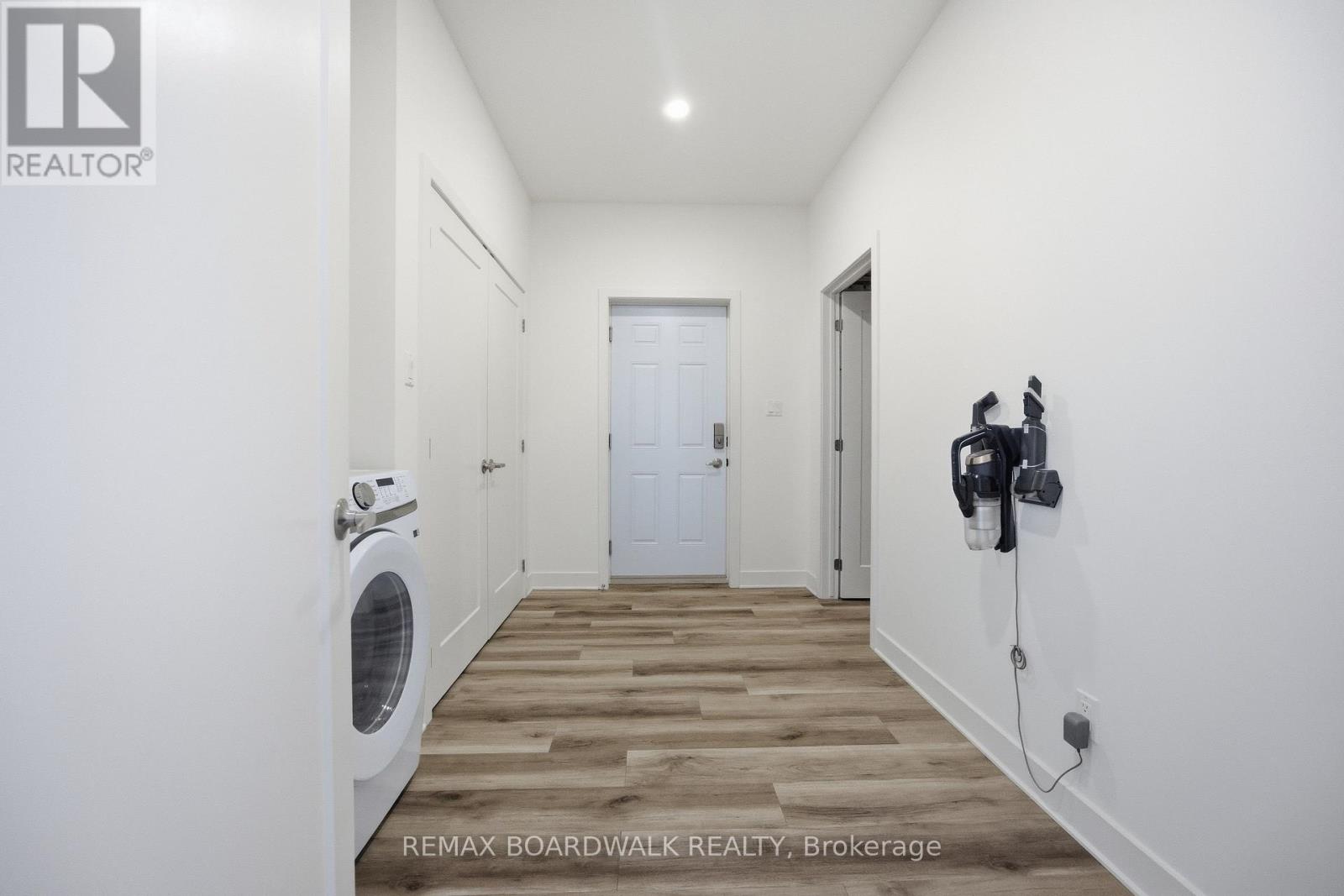 456 PINE GROVE - 24