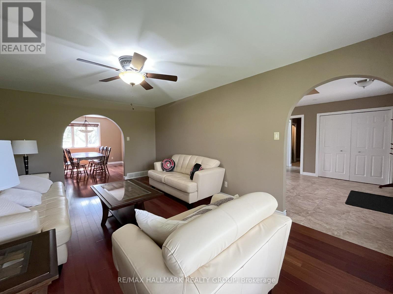 2 INVERNESS AVENUE - 16