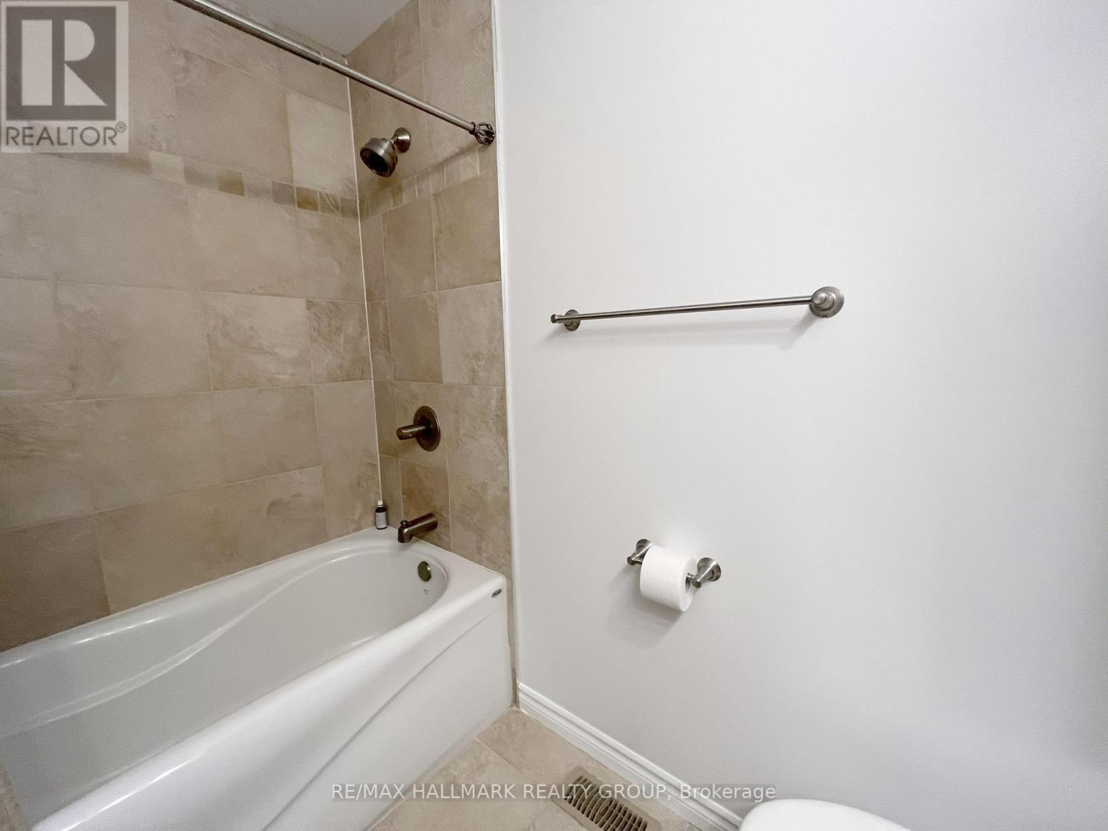 2 INVERNESS AVENUE - 33