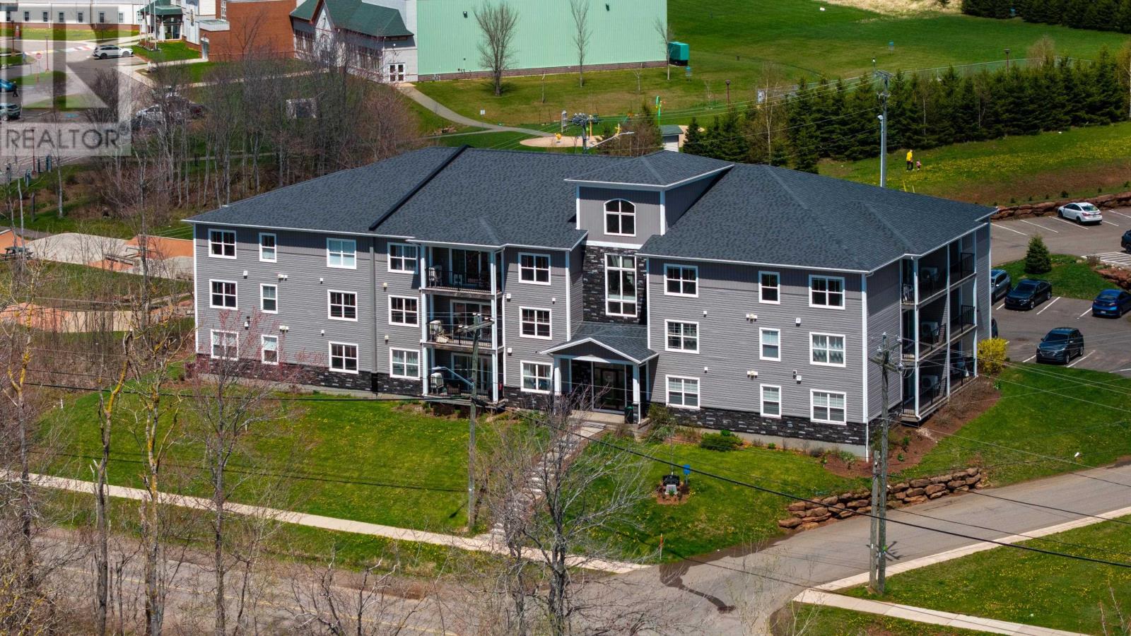 #213 212 Shakespeare Drive - 41
