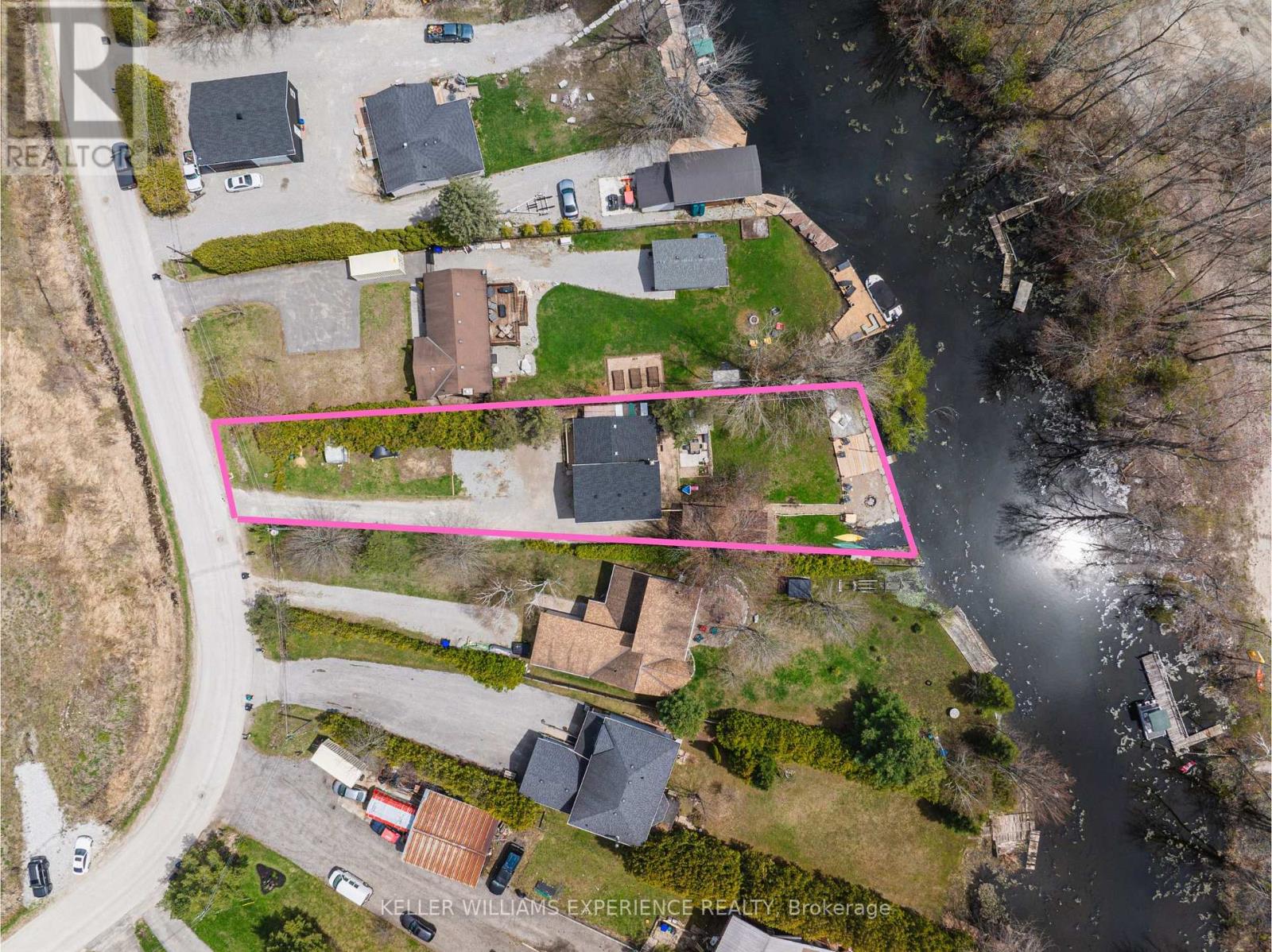 2668 WESTSHORE CRESCENT - 35