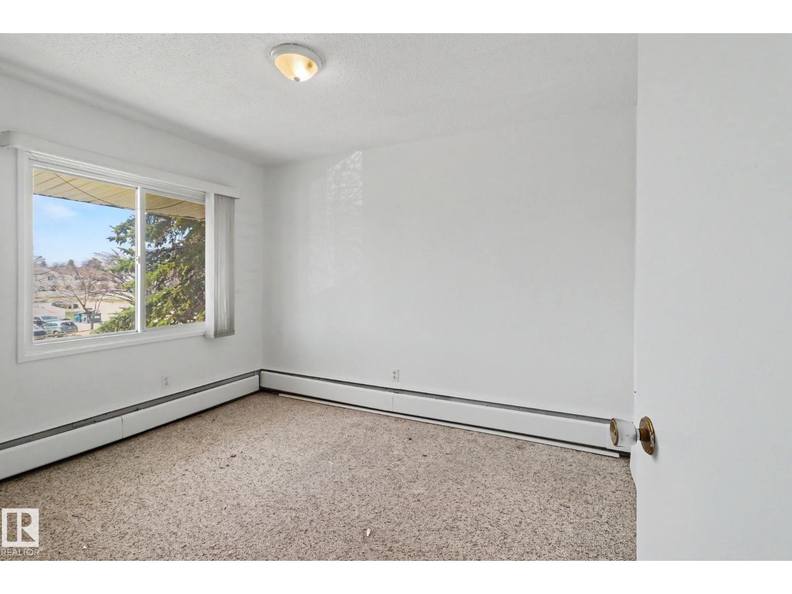 #604F 2908 116A AV NW NW, Edmonton