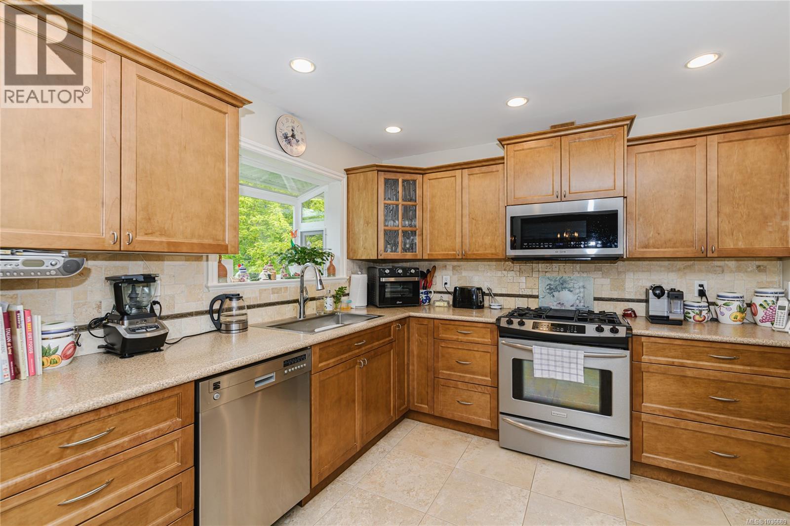 2821 Ortona Rd - 9