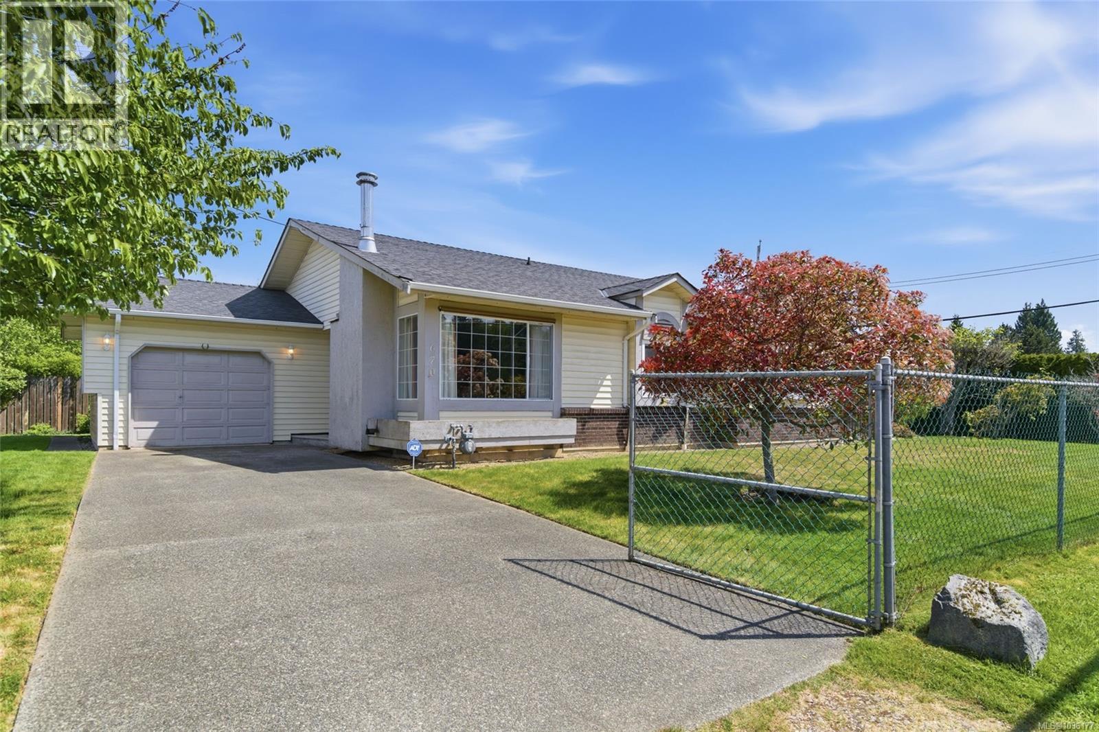 670 Arbutus St - 26