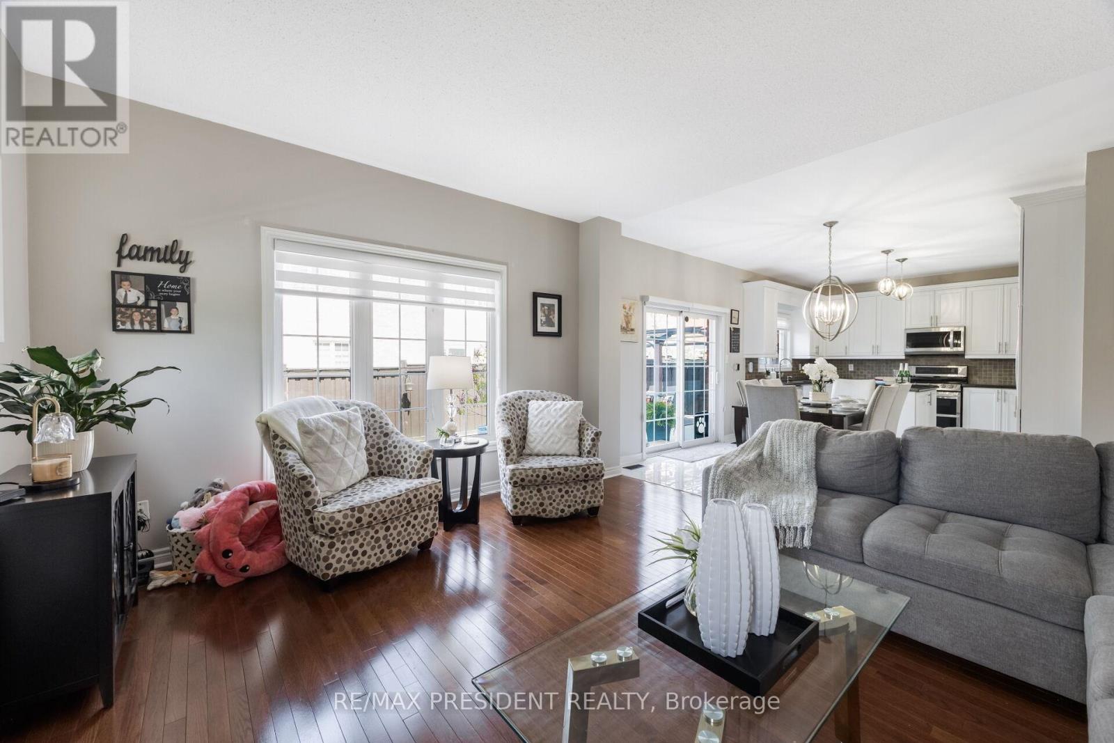 75 BLUFFWOOD CRESCENT - 14