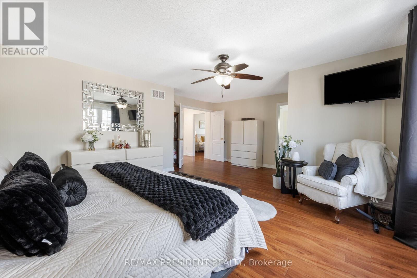 75 BLUFFWOOD CRESCENT - 23