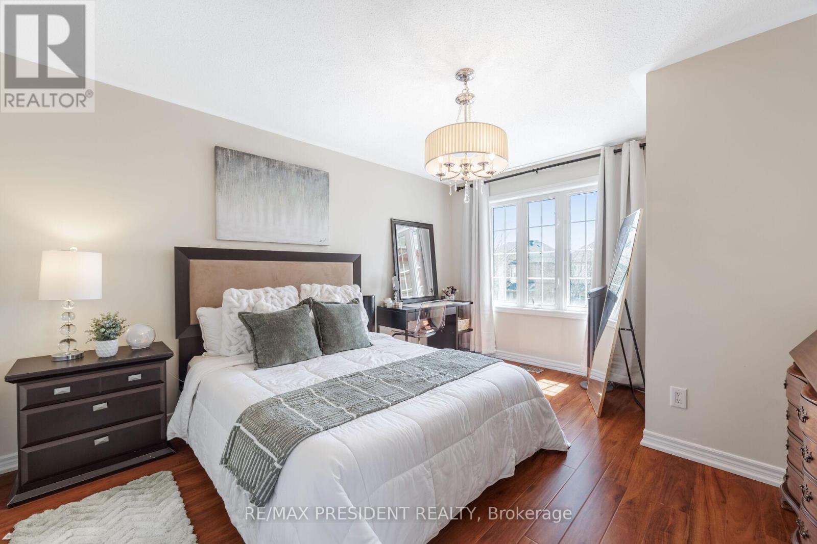 75 BLUFFWOOD CRESCENT - 29