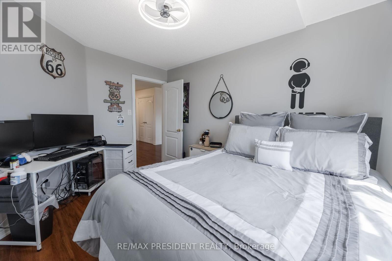 75 BLUFFWOOD CRESCENT - 32