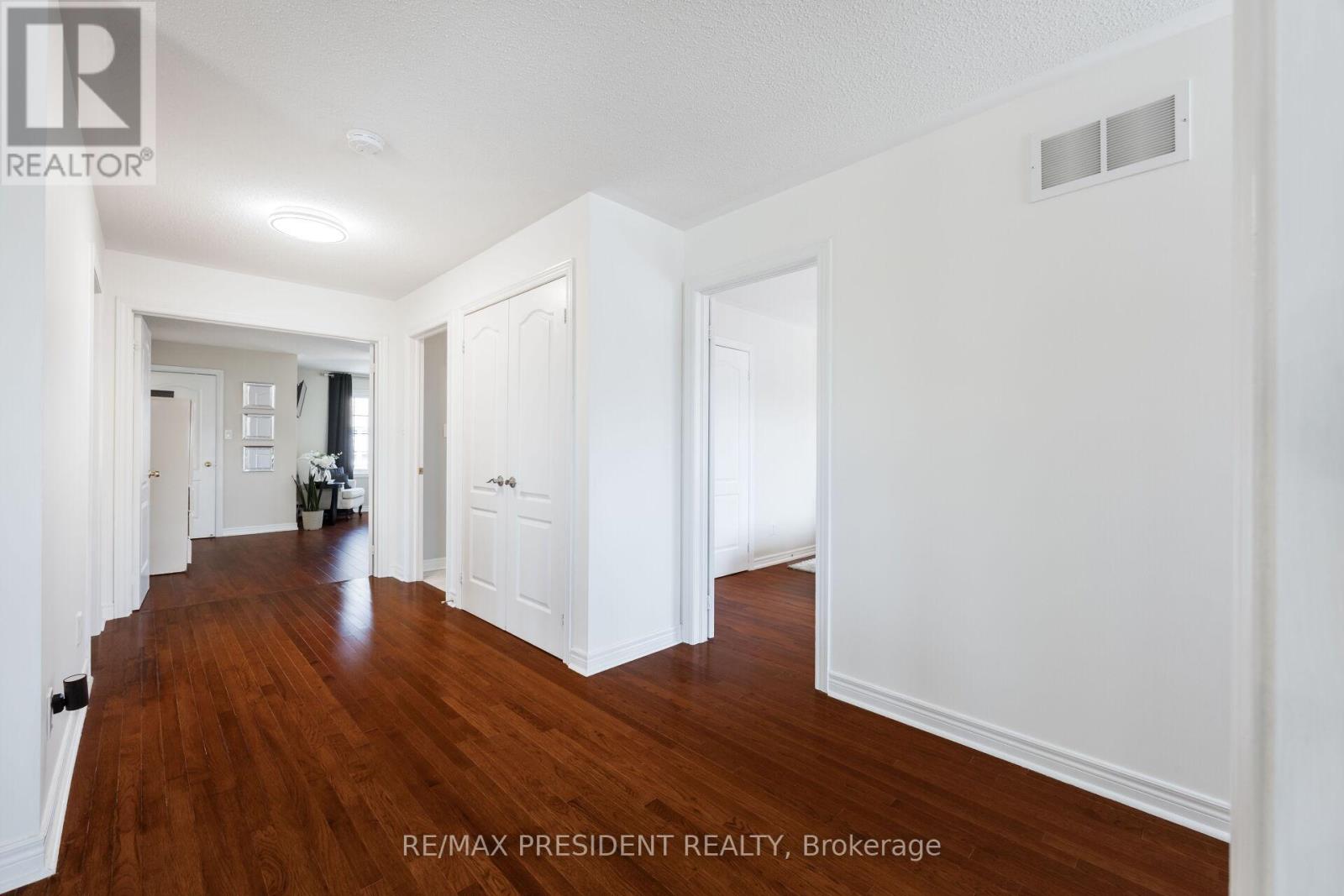 75 BLUFFWOOD CRESCENT - 33