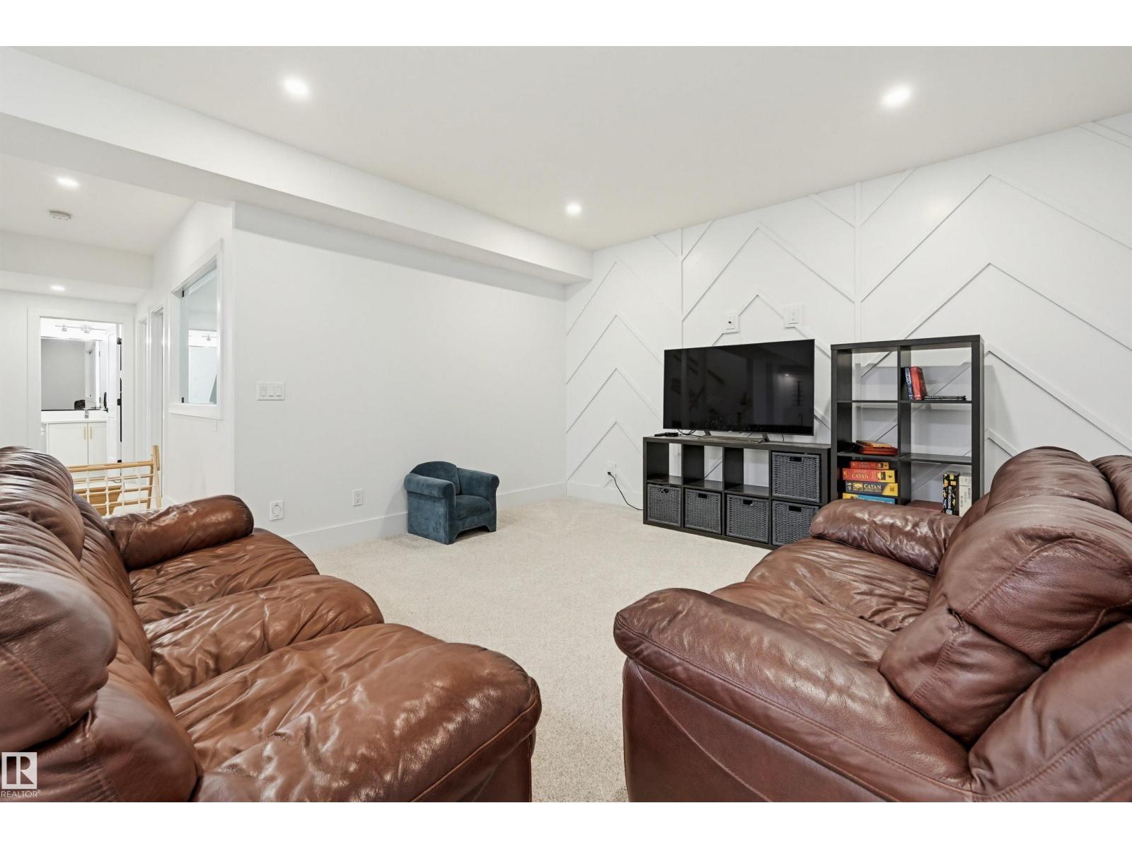 8723 138 ST NW - 43