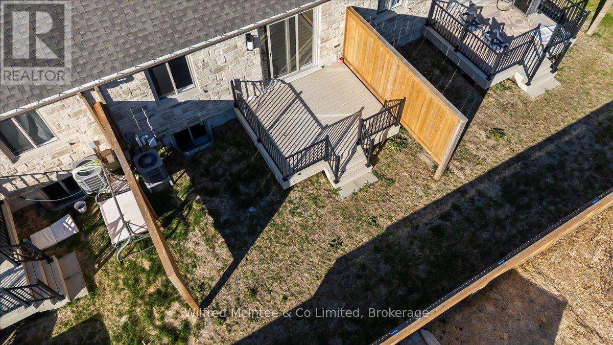 227 SAUGEEN STREET - Image 12