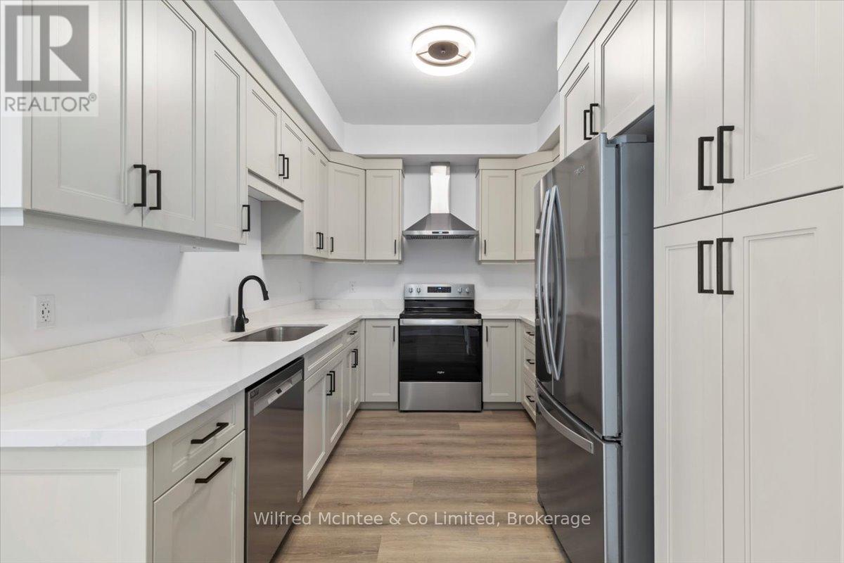 227 SAUGEEN STREET - Image 15