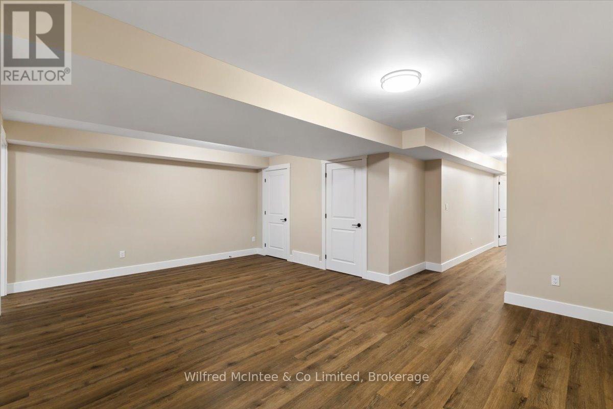 227 SAUGEEN STREET - Image 36