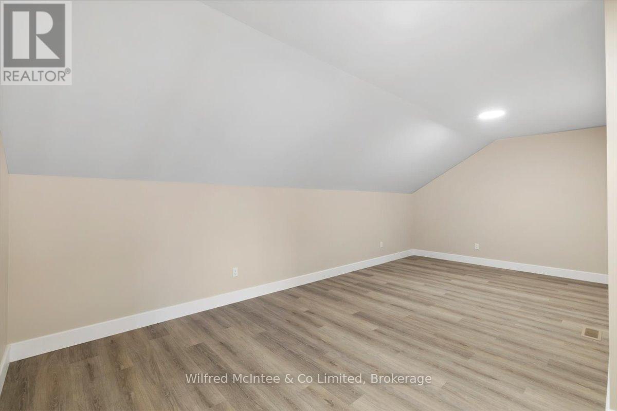 227 SAUGEEN STREET - Image 28