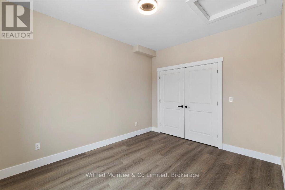 227 SAUGEEN STREET - Image 23