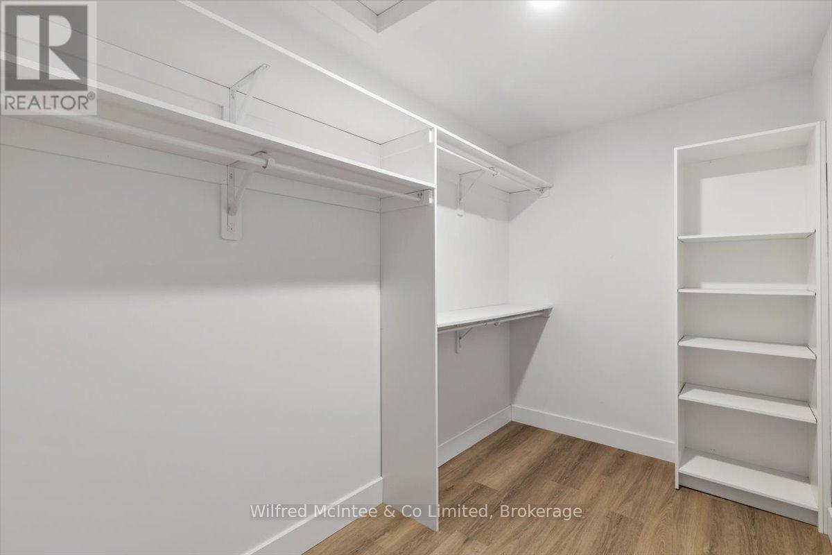 227 SAUGEEN STREET - Image 33