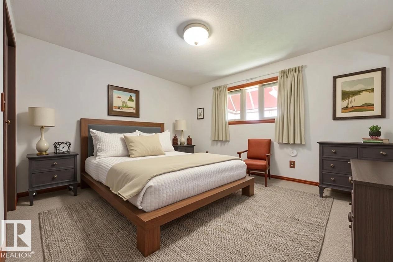 12307 54 ST NW - 33