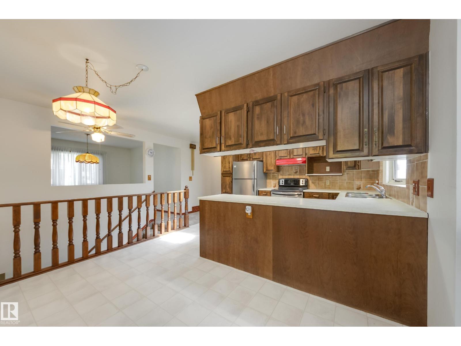 12307 54 ST NW - 19