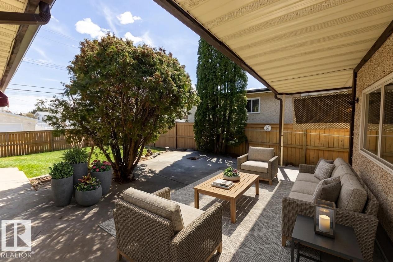 12307 54 ST NW - 61