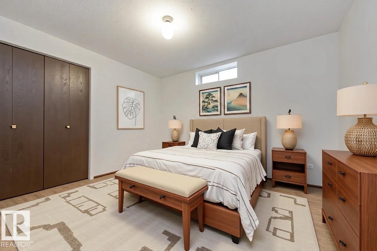 12307 54 ST NW - 53