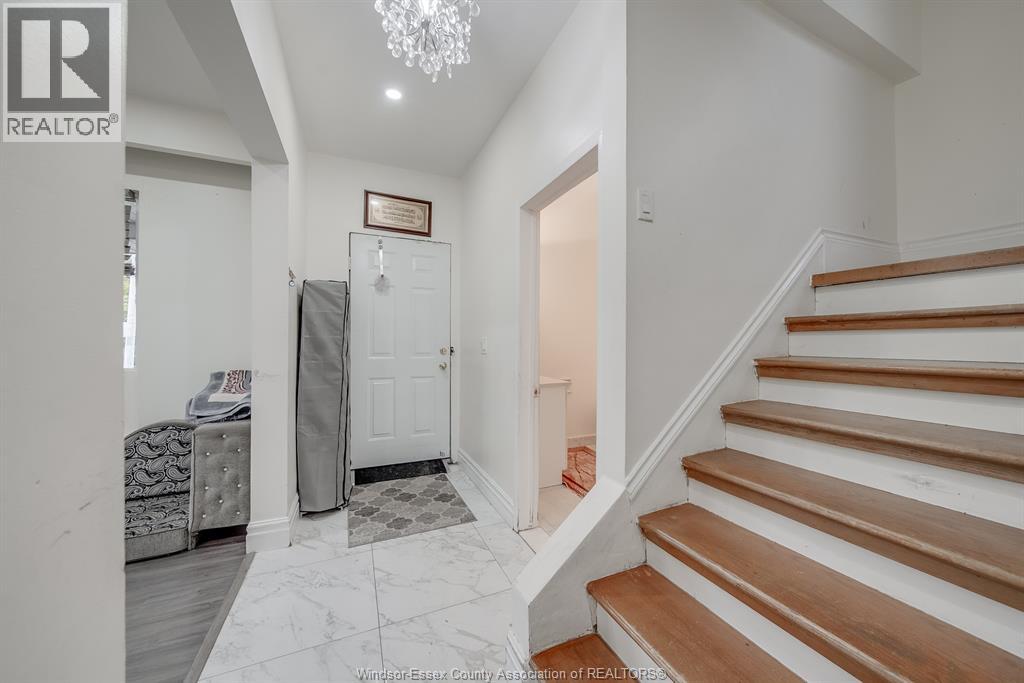 748 MOY, Windsor, Ontario, N9A2N6 — Photo 13